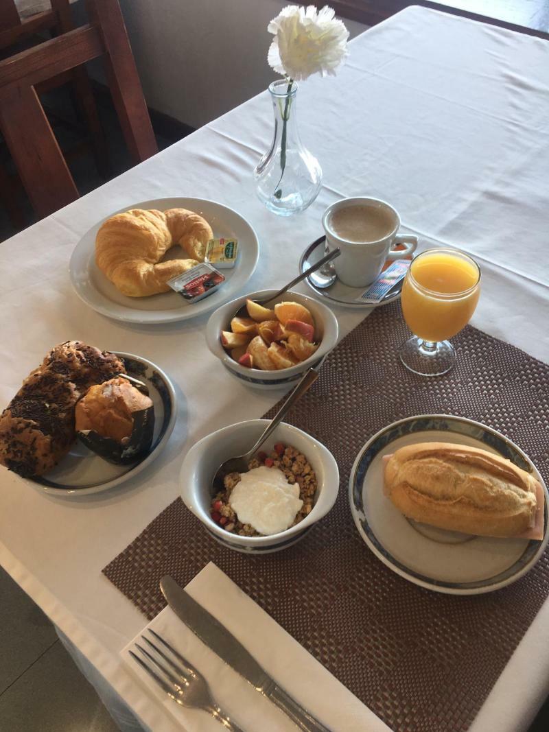 ヤイサ ホテリオ エル カンポ Bed & Breakfast エクステリア 写真
